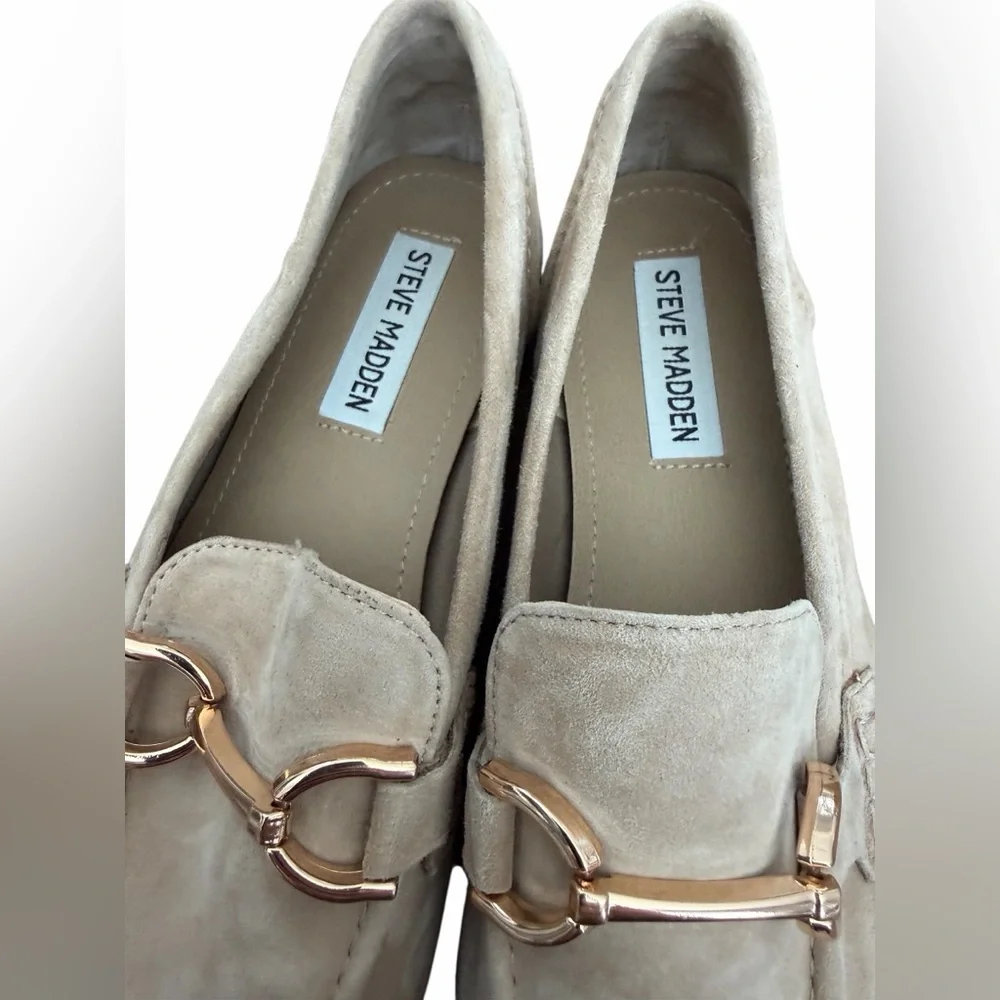 Steve Madden‎ Tan Loafers with Gold Accent